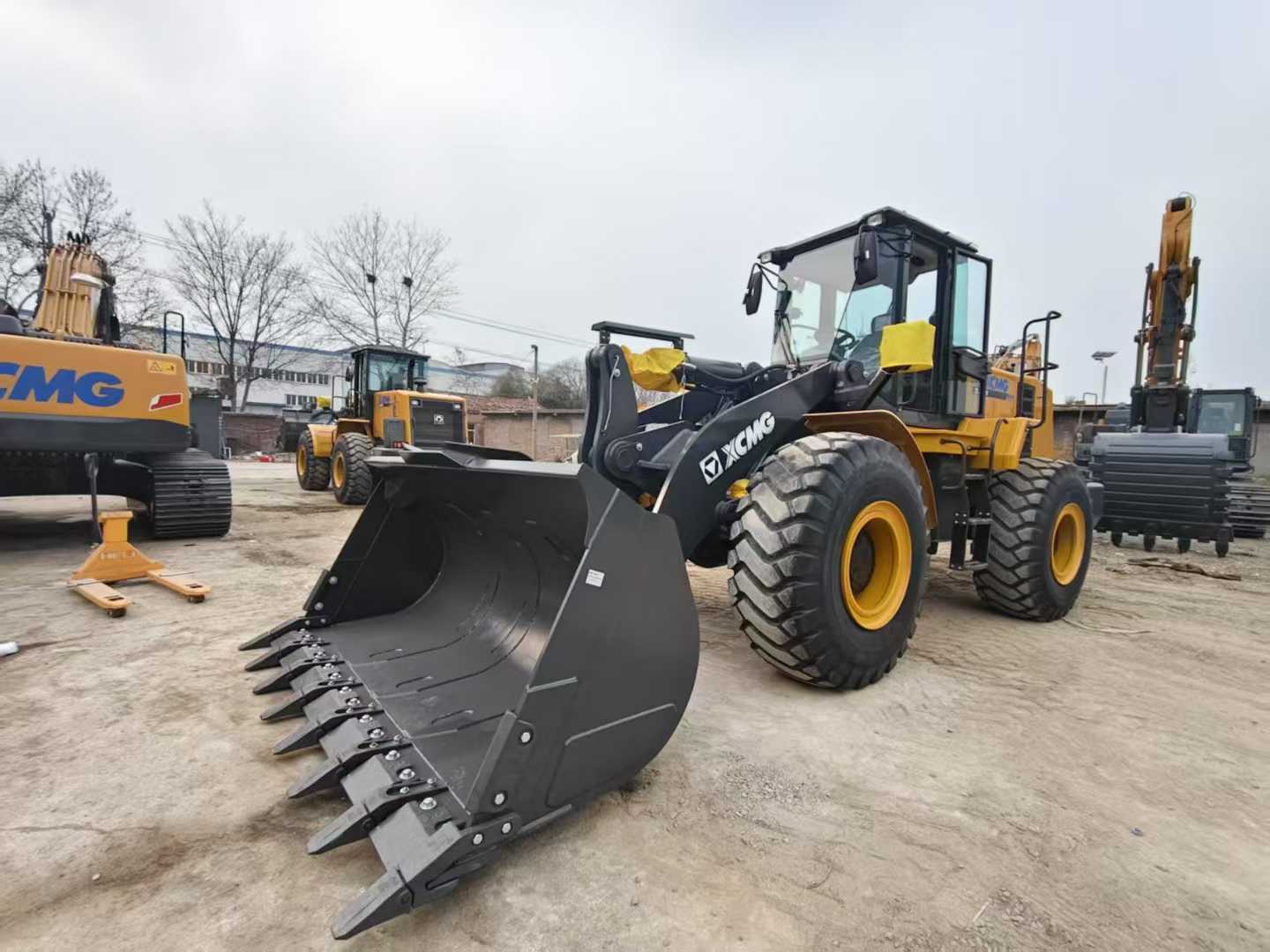 Second-Hand XCMG ZL50GN Wheel Loader with 5t Rated Load and 162kW Power for Quarry & Construction