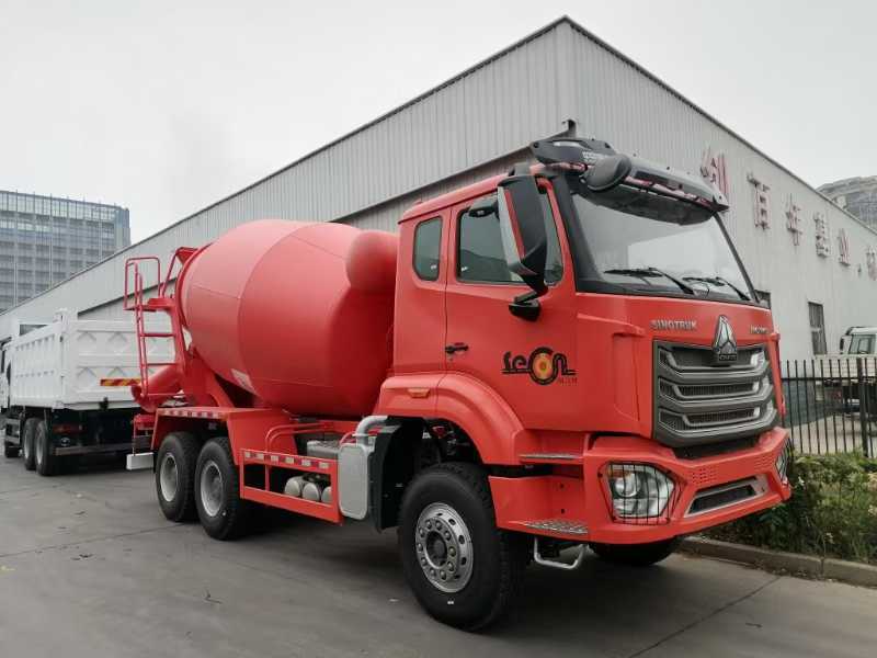 Remanufactured Sinotruk HOWO Concrete Mixer Truck 371HP with 12-16 CBM Capacity for Construction Projects