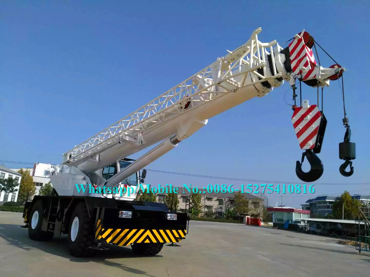 Strong Gradeability XCMG Mobile Crane / 55 Ton All Terrain Crane Four Wheel Drive