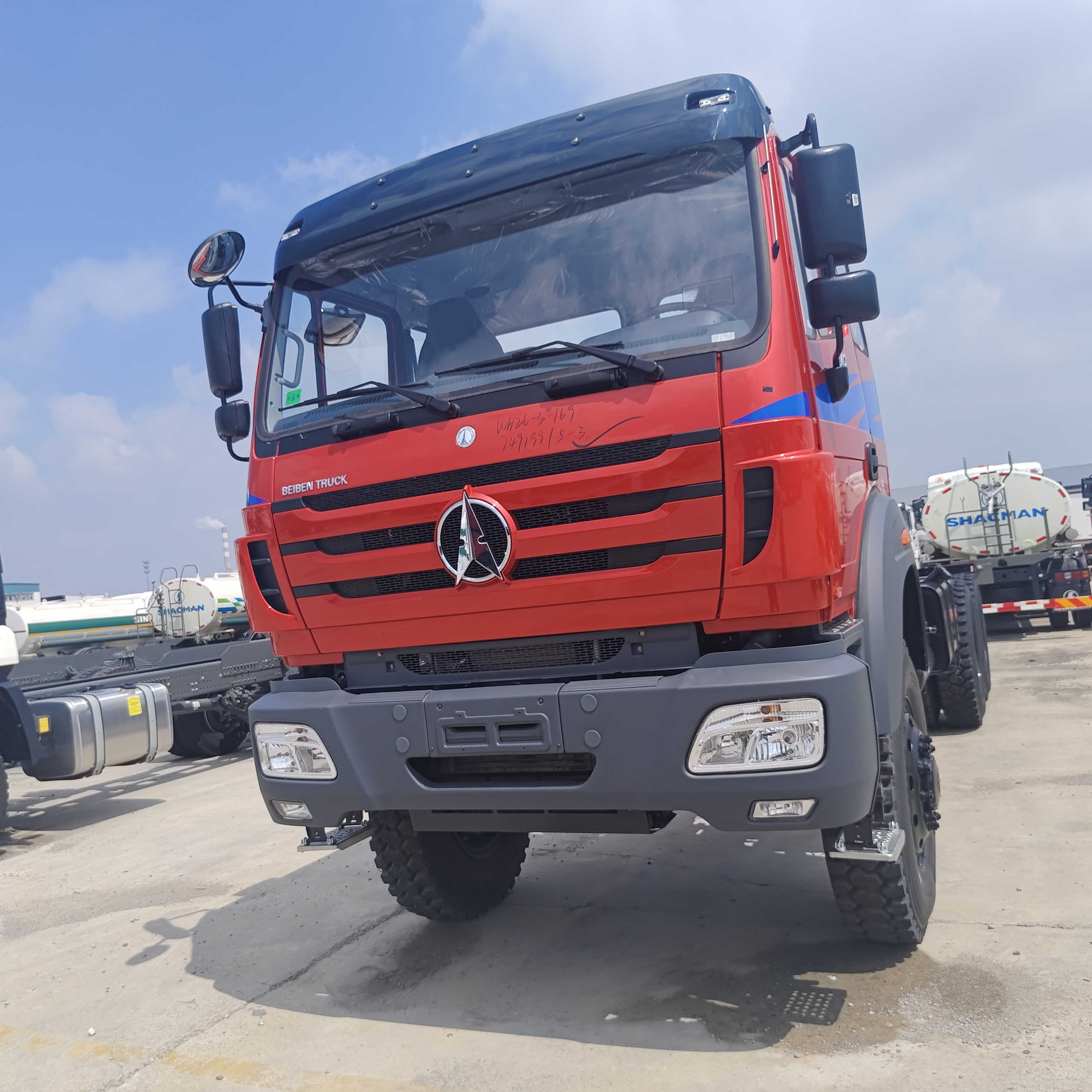 BEIBEN 2638 6×4 Heavy Duty Tractor Truck with 380HP WEICHAI Engine and Mercedes-Benz Technology Chassis