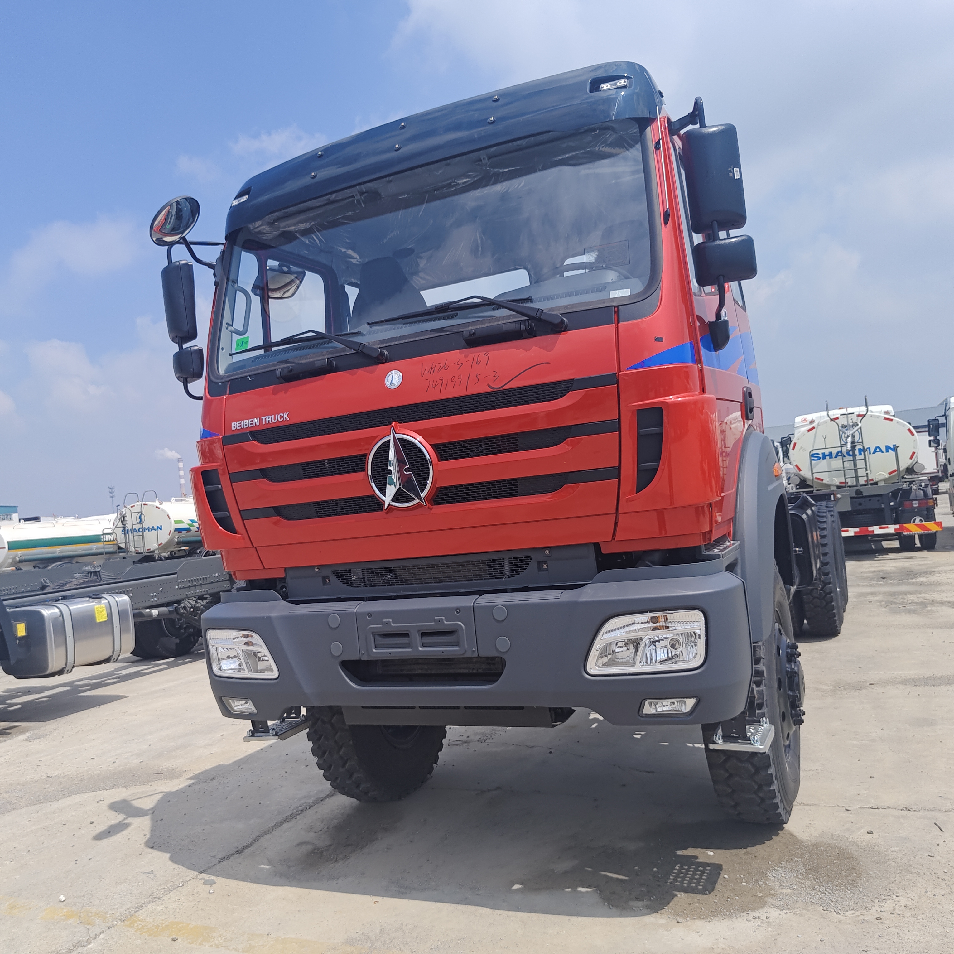 BEIBEN 2648 6×4 Heavy Duty Tractor Truck with 480HP WEICHAI Engine and Mercedes-Benz Technology Chassis