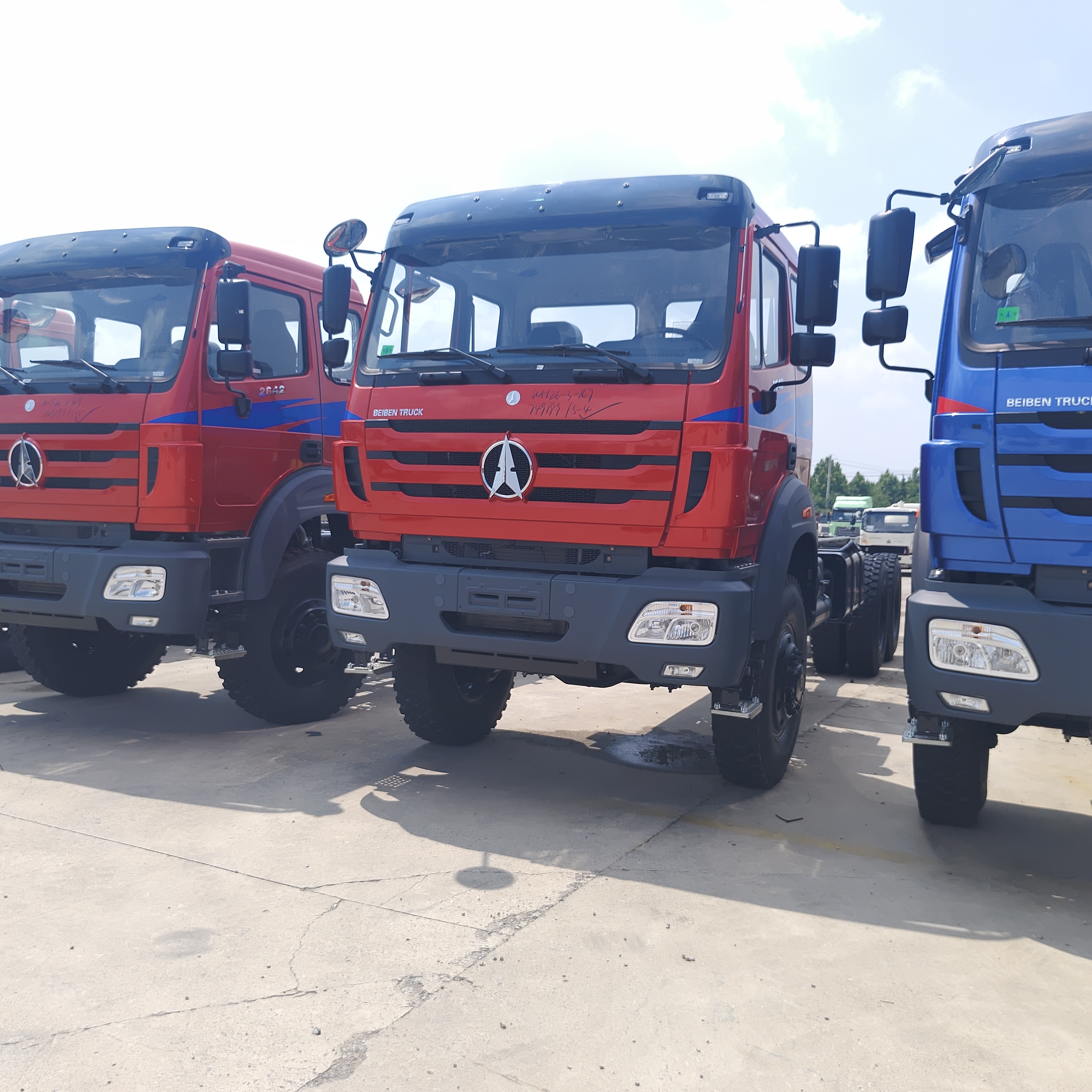 BEIBEN 2642 6×4 Heavy Duty Tractor Truck with 420HP WEICHAI Engine and Mercedes-Benz Technology Chassis