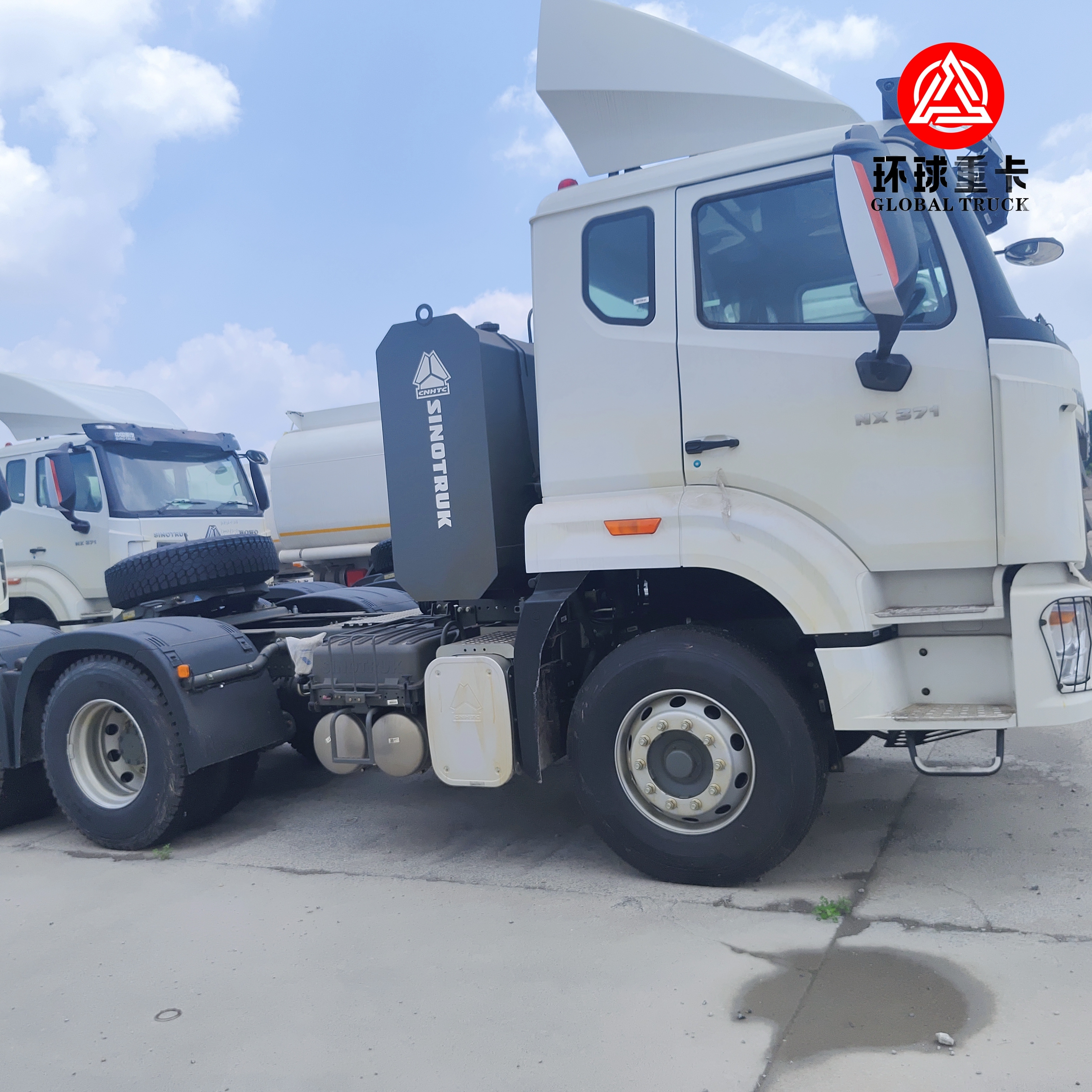 New HOWO NX 6x4 Tractor Truck 371HP Heavy Duty Prime Mover Truck for Logistics and Freight Service