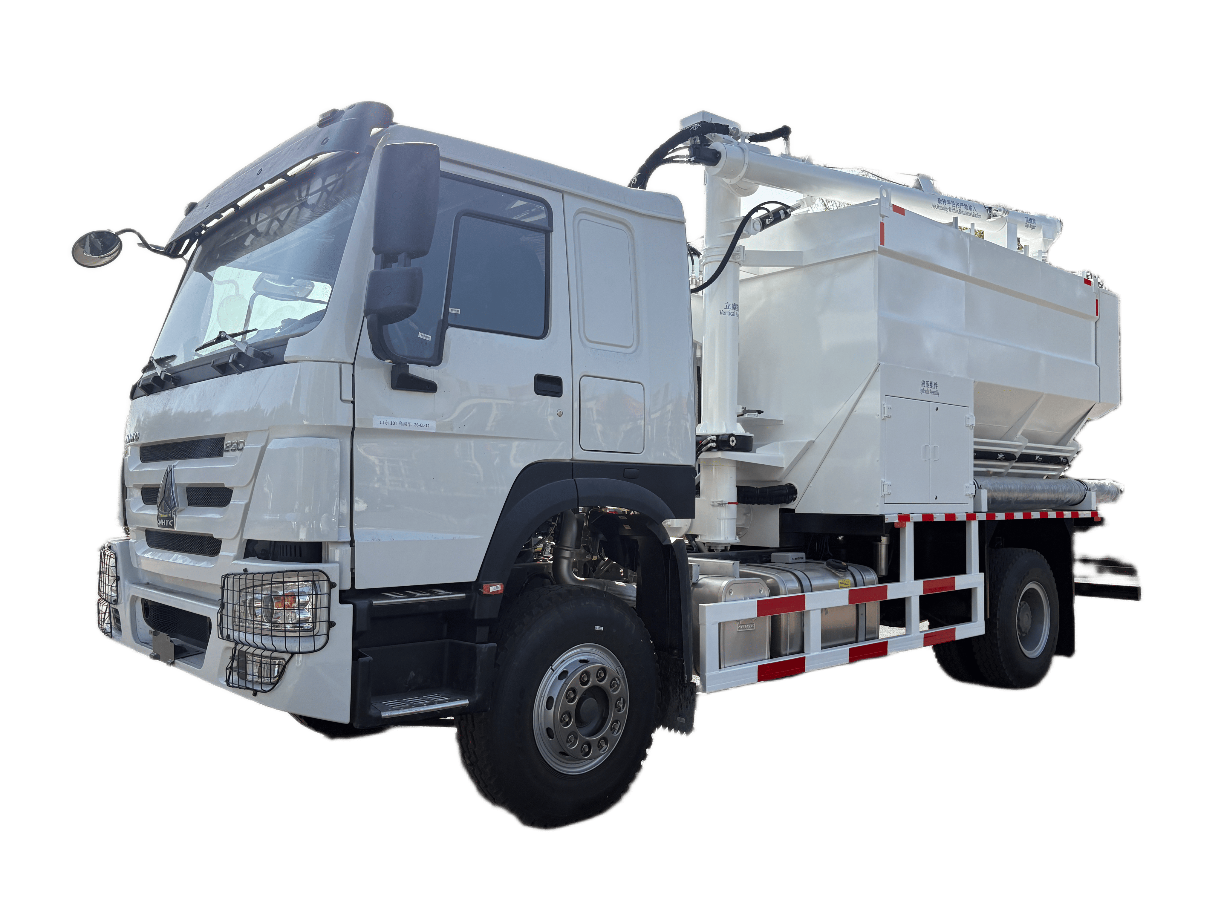 8×4 Drive Type 32 Ton Bulk Emulsion Mixing and Charging Truck with 8-23 m Telescopic Hose Arm for Mining Blasting