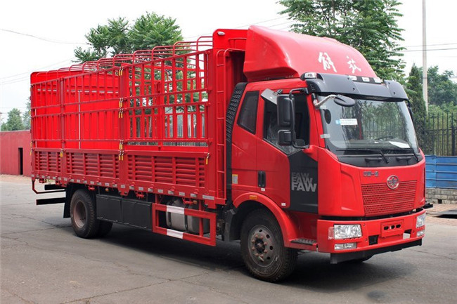 J6L 1-10 Ton Heavy Cargo Truck Diesel Euro 3 High Speed 48-65km/H