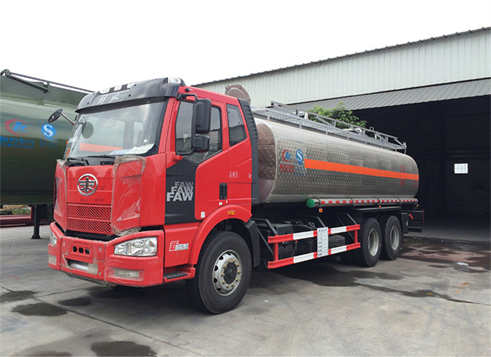 FAW J6 6x4 Type 260hp~280hp 24000 Liter Fuel Tanker Truck With BF6M1013-28 Engine