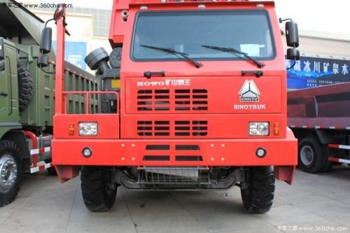 Sinotruk HOWO Mining Dump Truck 70T Load Capacity 6X4 Drive 420HP