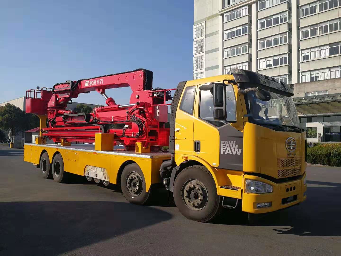 Bucket Type 18m Bridge Inspection Vehicle With FAW Chassis HZZ5311JQJJF